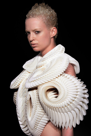 Iris van Herpen, SS11 Amsterdam Fashionweek-NEAPARAT.ro