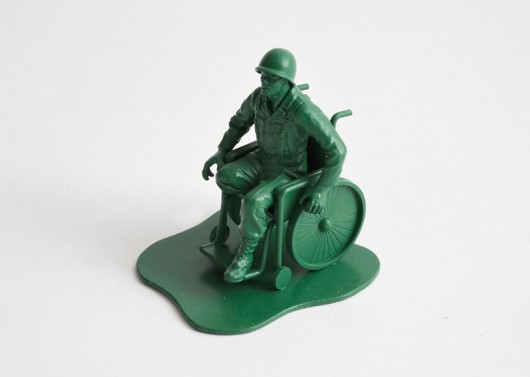 Casualties-of-War-Toy-Soldiers-NEAPARAT.ro