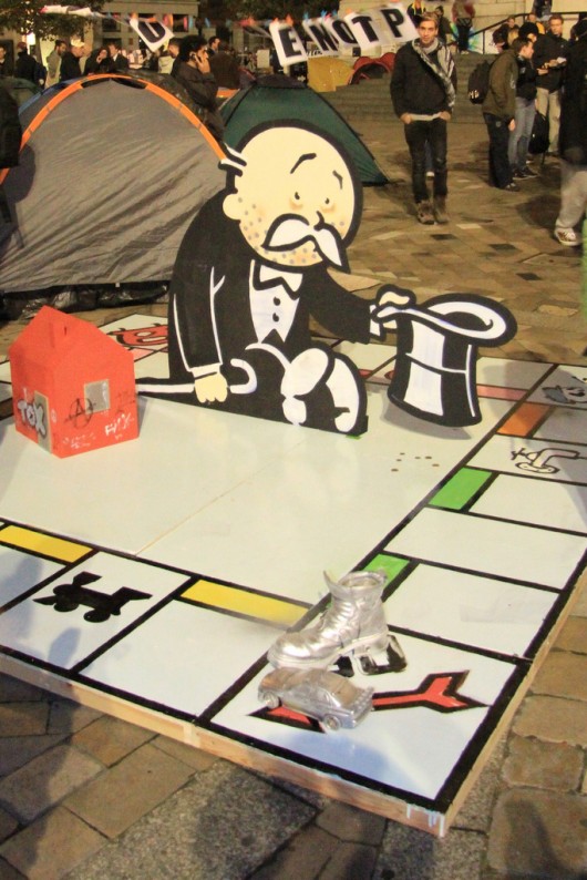 Banksy Monopoly | Sculpture -NEAPARAT.ro