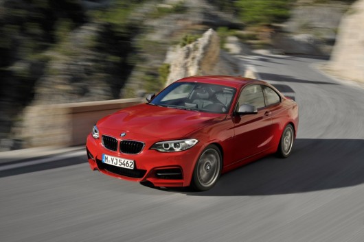 bmw unveils 2014 bmw 2 series 01 960x640