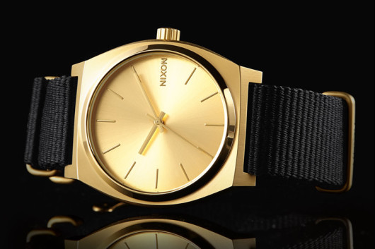 NIXON X COLETTE TIME TELLER