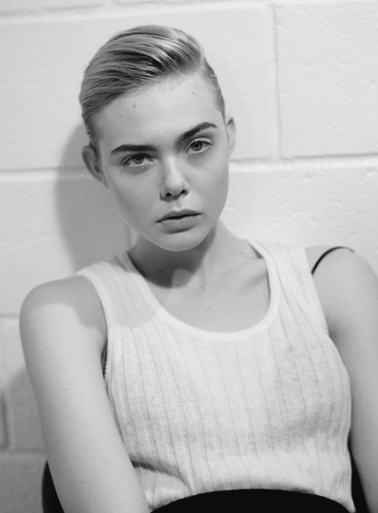 /home/neaparatro/neaparat.ro/wp content/uploads/2015/09/elle fanning i d fall 2015